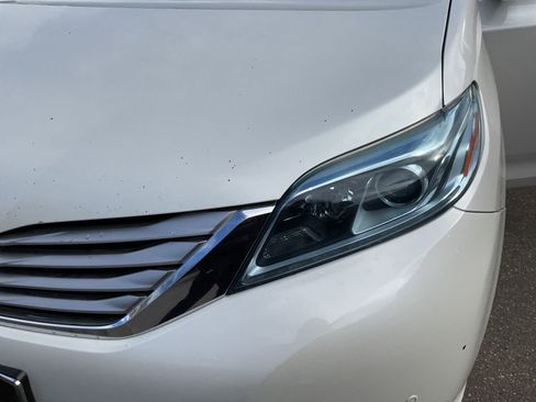 Used 2015 Toyota Sienna Limited image 26