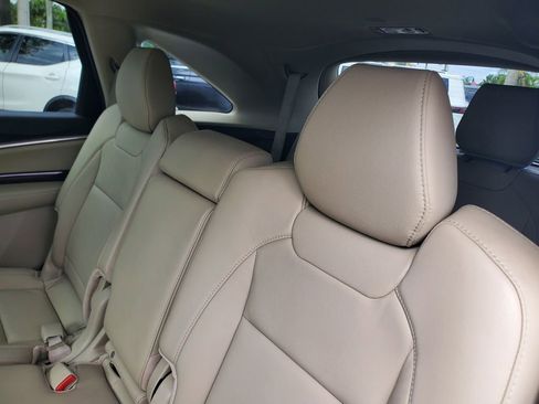 Used 2020 Acura MDX FWD image 13