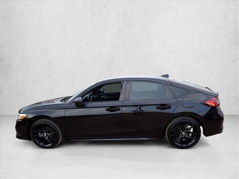 Used 2023 Honda Civic Sport image 2