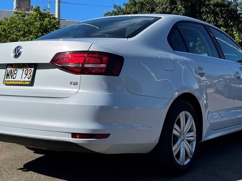 Used 2017 Volkswagen Jetta S image 8