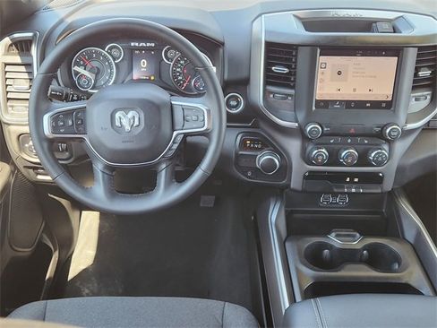 Used 2024 RAM 1500 Big Horn image 15