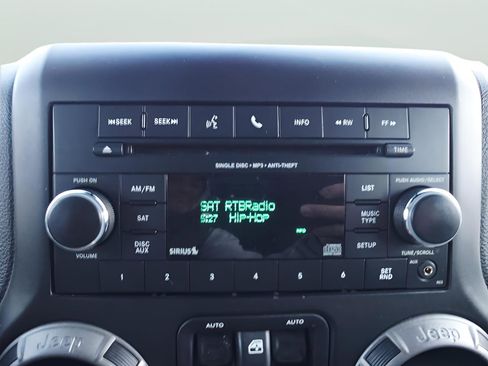 Used 2015 Jeep Wrangler Unlimited Sport w/ Quick Order Package 24S image 26