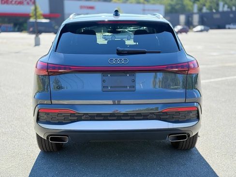 Used 2025 Audi Q5 Premium w/ Convenience Package AWD/4WD image 5