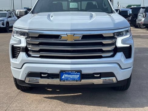 New 2026 Chevrolet Silverado 1500 High Country AWD/4WD image 3