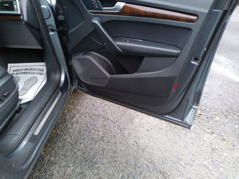 Used 2018 Audi Q5 2.0T Premium Plus w/ Premium Plus Package AWD/4WD image 44