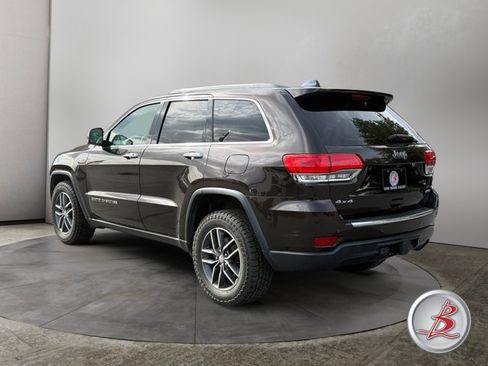 Used 2017 Jeep Grand Cherokee Limited w/ Trailer Tow Group IV AWD/4WD image 5