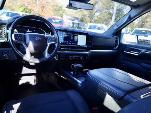 Used 2024 Chevrolet Silverado 1500 LT Trail Boss w/ Protection Package image 29