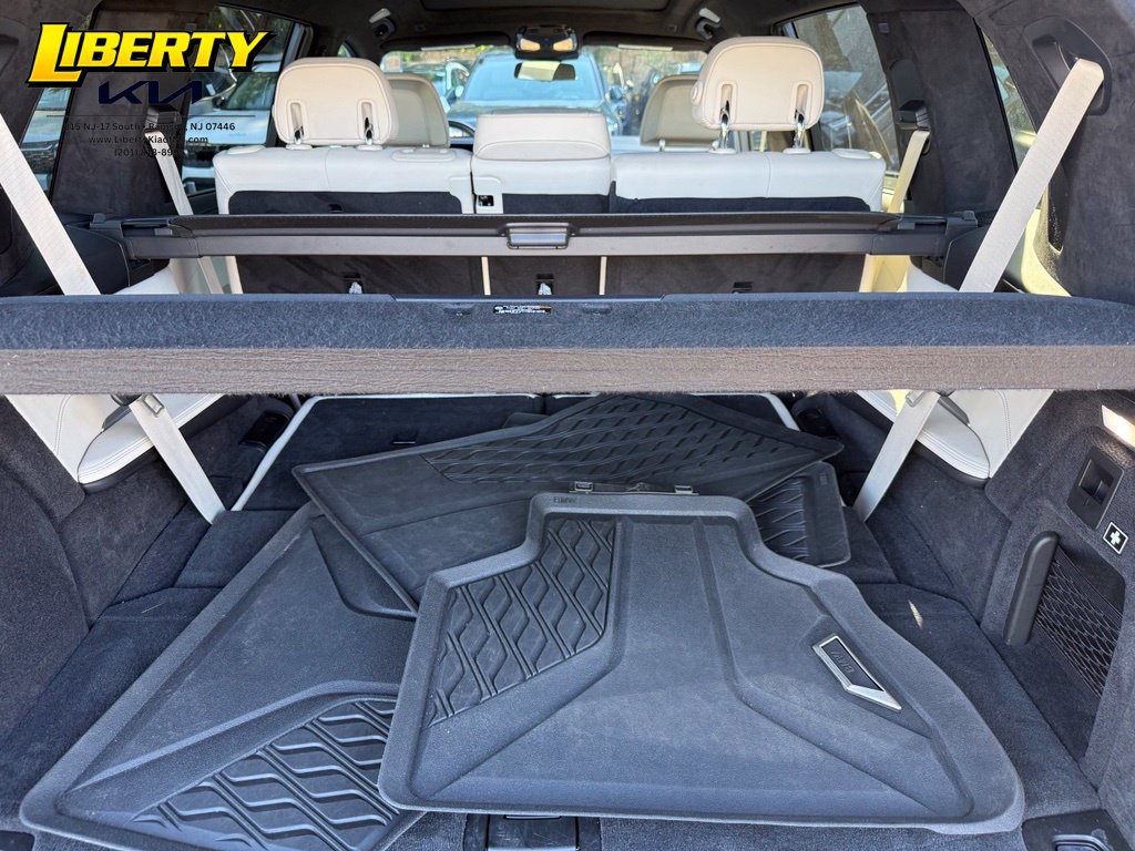 Used 2025 BMW X7 xDrive40i w/ Executive Package AWD/4WD image 11