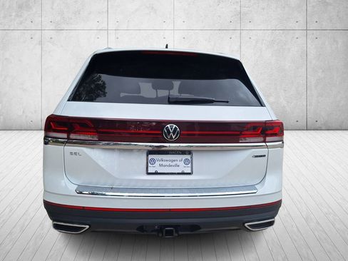 New 2025 Volkswagen Atlas SEL image 3