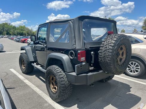 Used 2011 Jeep Wrangler Sport AWD/4WD image 3