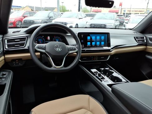 New 2026 Volkswagen Atlas Cross Sport SE AWD/4WD image 6