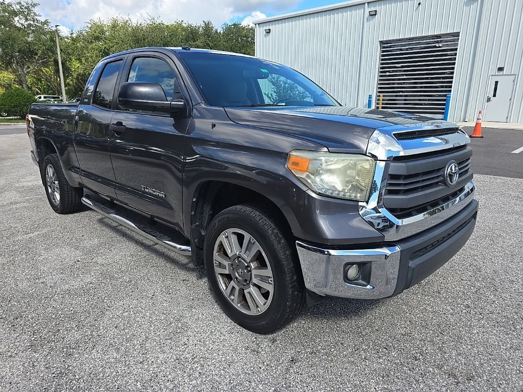 Used 2014 Toyota Tundra SR5 w/ SR5 Upgrade Package RWD image 2