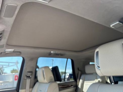Used 2022 Cadillac Escalade Sport Platinum w/ LPO, ONYX Package AWD/4WD image 39