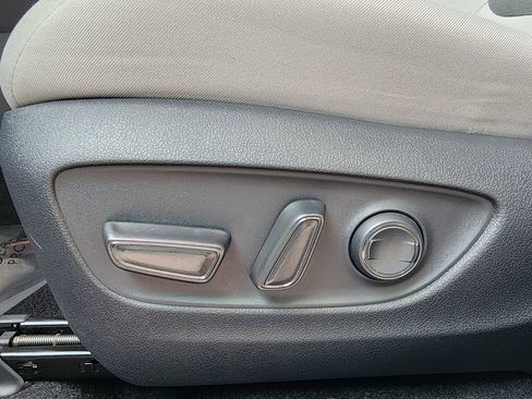 Used 2025 Toyota RAV4 XLE w/ Convenience Package FWD image 16