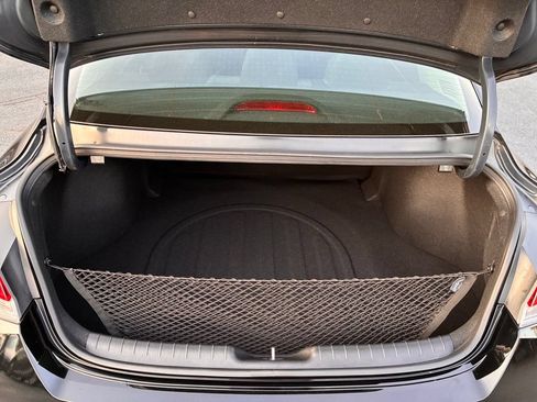 Used 2025 Hyundai Elantra SE FWD image 12