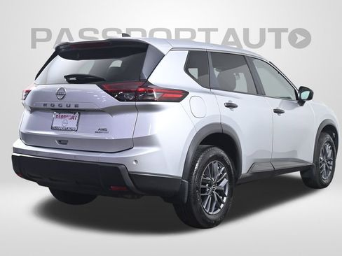 Certified 2024 Nissan Rogue S image 11