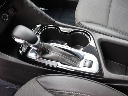 Used 2025 Buick Encore GX Preferred FWD image 16