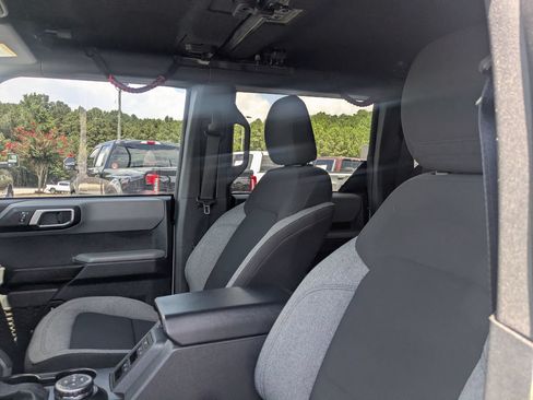 Used 2022 Ford Bronco Big Bend w/ Sasquatch Package AWD/4WD image 14