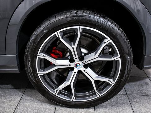 Used 2023 BMW X6 M50i w/ Executive Package image 8