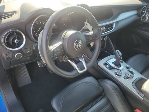 Used 2025 Alfa Romeo Stelvio Sprint AWD/4WD image 16