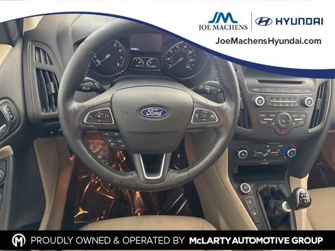 Used 2015 Ford Focus SE w/ SE Cold Weather Package image 25