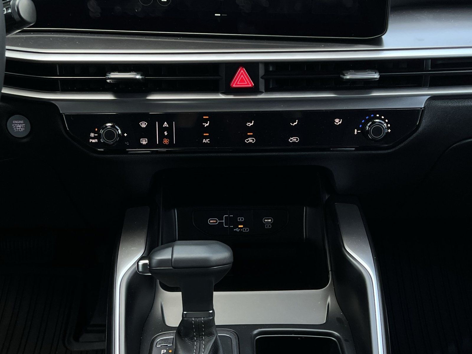 New 2026 Kia Sorento LX FWD image 28