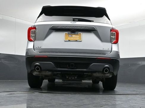 Certified 2021 Ford Explorer XLT w/ Equipment Group 202A AWD/4WD image 36
