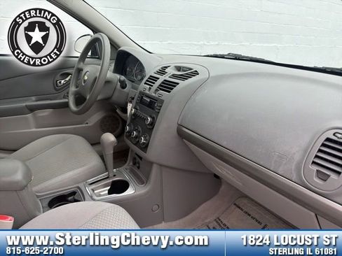 Used 2008 Chevrolet Malibu LS image 11