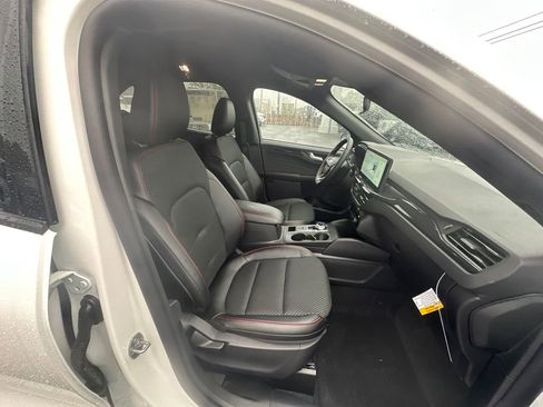 New 2026 Ford Escape ST-Line w/ Tech Pack #1 FWD image 13