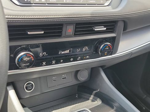 Used 2023 Nissan Rogue SV AWD/4WD image 28