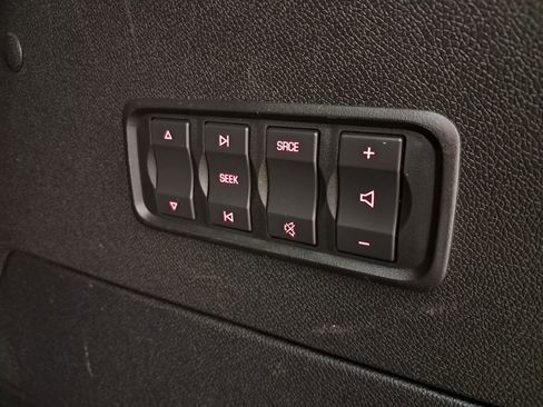 Used 2017 GMC Acadia Limited SLT image 32