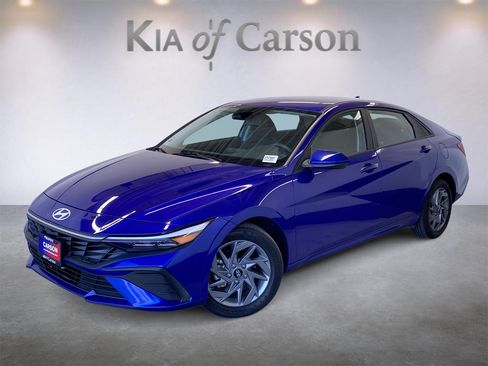 Used 2024 Hyundai Elantra SEL FWD image 1