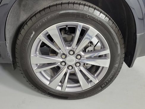 Used 2023 Cadillac XT5 Premium Luxury w/ Technology Package AWD/4WD image 11