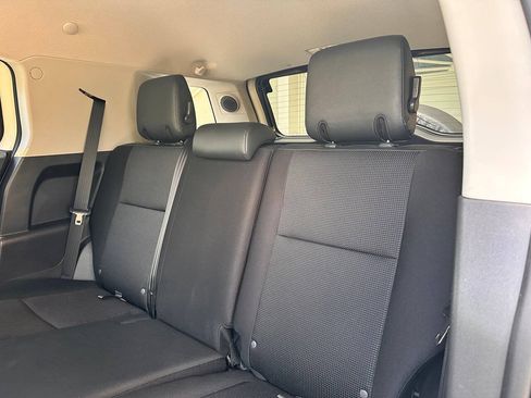 Used 2014 Toyota FJ Cruiser 4WD w/ Upgrade Package image 62