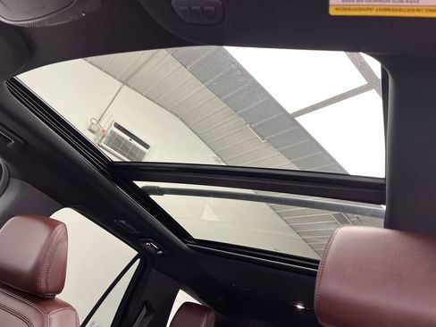 Certified 2024 Ford Expedition Limited image 7