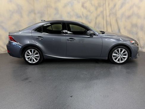 Used 2016 Lexus IS 300 AWD w/ Premium Package image 9