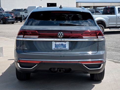 New 2026 Volkswagen Atlas Cross Sport SE image 5