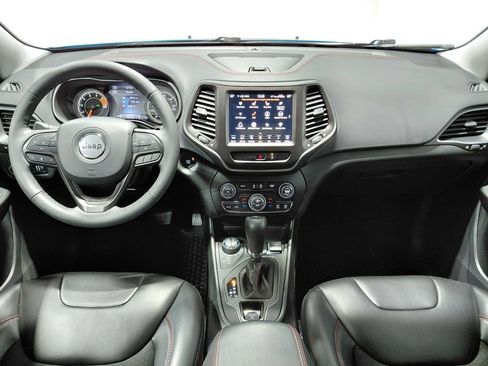 Used 2022 Jeep Cherokee Trailhawk w/ Sound & Nav Group AWD/4WD image 15