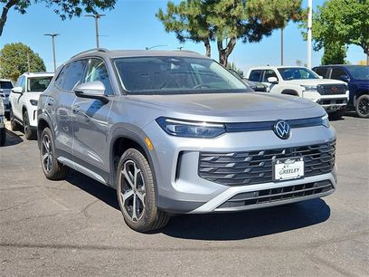 New 2025 Volkswagen Tiguan SE