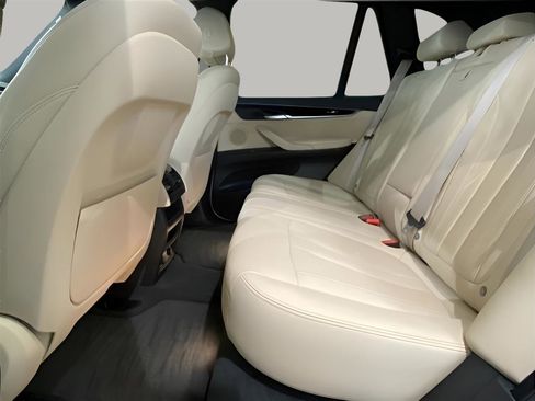 Used 2017 BMW X5 xDrive40e image 16
