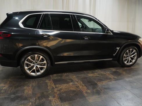 Used 2024 BMW X5 xDrive50e w/ Premium Package image 3