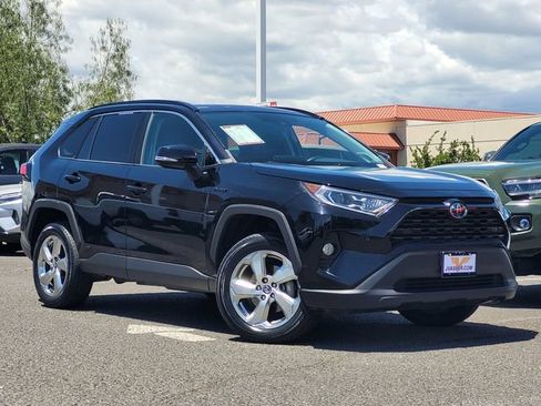Certified 2021 Toyota RAV4 XLE Premium AWD/4WD image 2