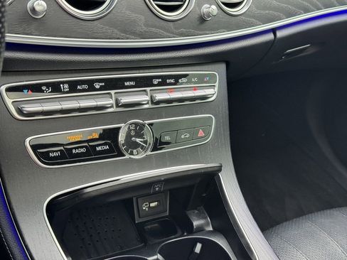Used 2018 Mercedes-Benz E 300 4MATIC image 24