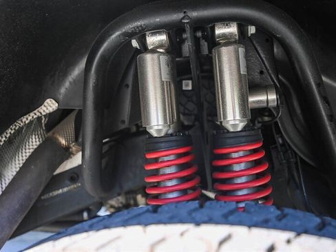 Used 2018 Mercedes-Benz G 550 Squared image 17