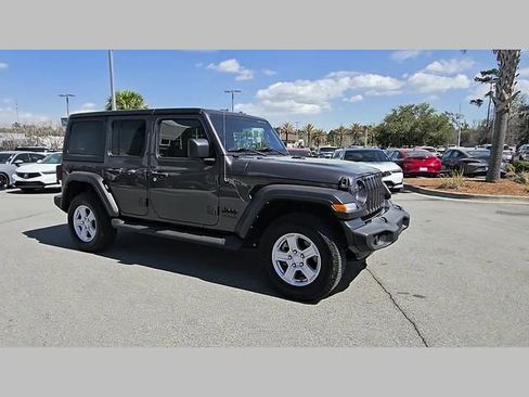 Used 2022 Jeep Wrangler Unlimited Sport S image 29