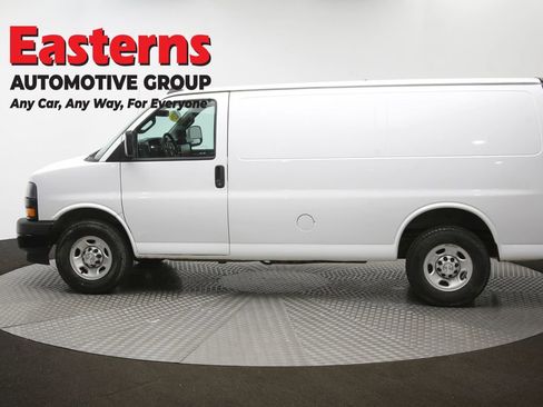 Used 2019 Chevrolet Express 2500 Work Van w/ Communications Package image 57