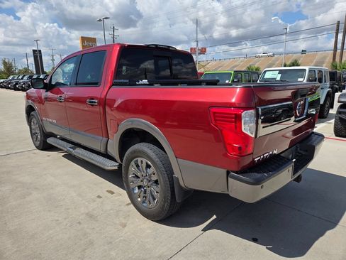 Used 2018 Nissan Titan Platinum Reserve AWD/4WD image 5