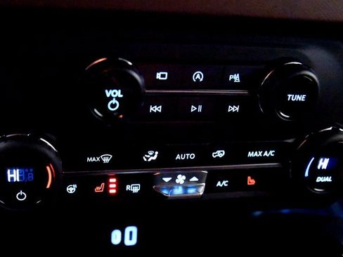 Used 2024 Ford Bronco Outer Banks image 21