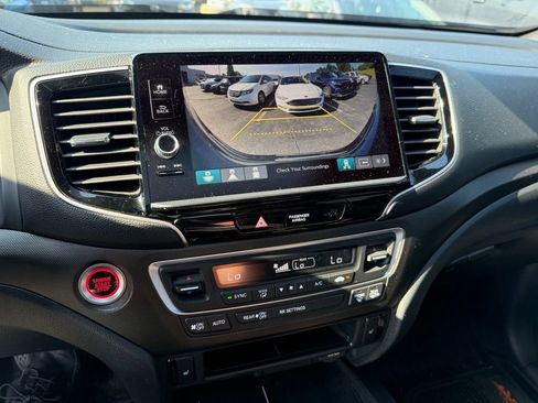 Certified 2025 Honda Ridgeline TrailSport image 11