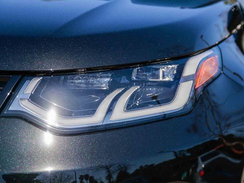 New 2026 Land Rover Discovery Sport Landmark image 10